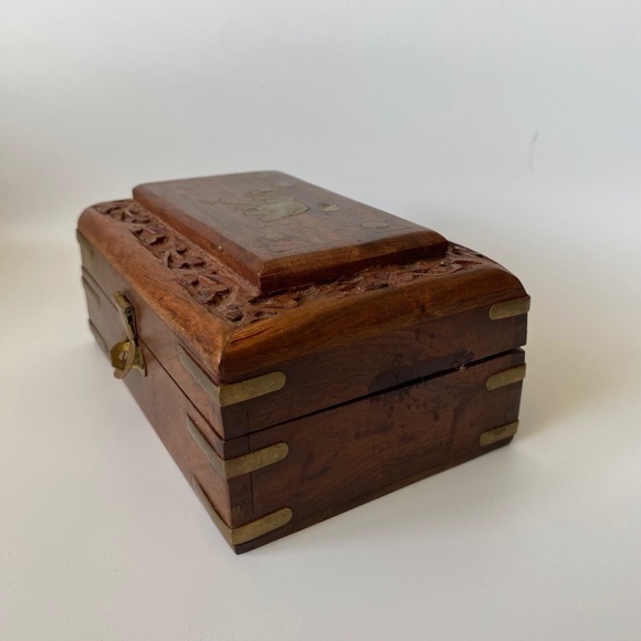 Vintage Jewelry Box Wooden with Elephant Inlay Brass Decor and 3D Florals - Picture 9 of 10